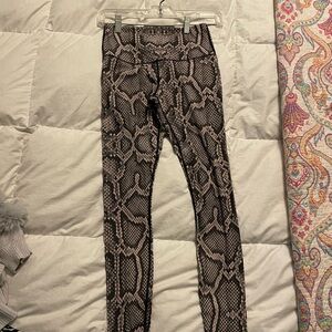 Snakeskin Print Leggings size Small